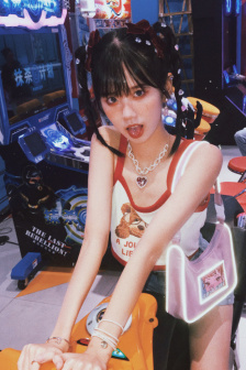 古墓兽影